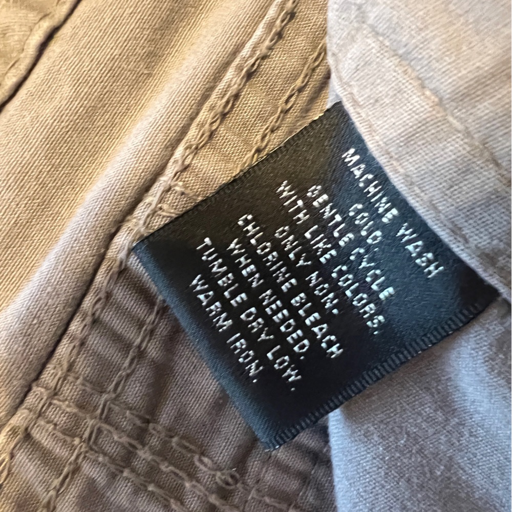 Light Gray Cargo Capri Pants - Women's Casual Utility Style - Picture 3 of 7